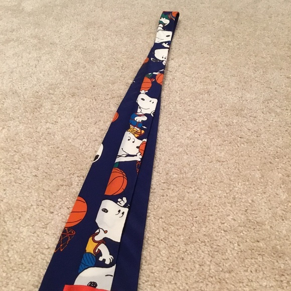 LOWEST PRICE❗️Vintage Peanuts Snoopy Basketball Tie - Picture 7 of 10